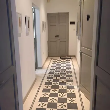 Apartment Stylish Pad *