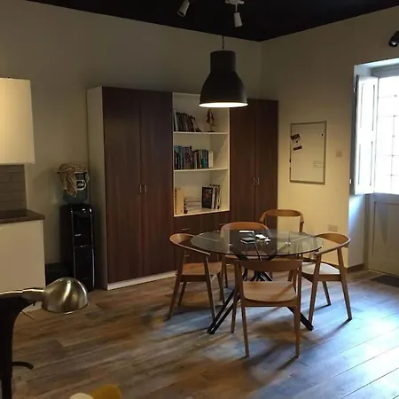 Apartment Stylish Pad